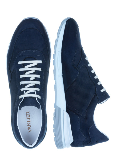 Chavar Turnschuh aus Nubukleder in Navy